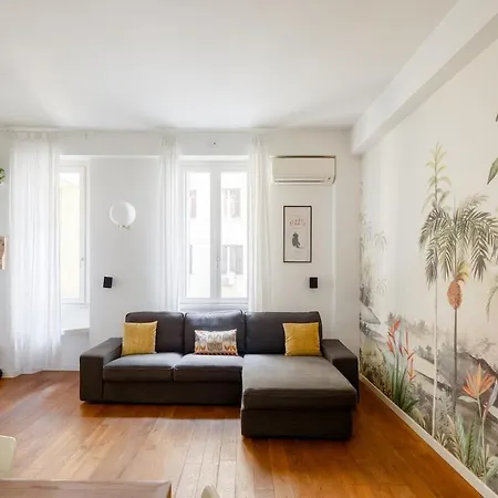Botanical Close Vatican Apartment