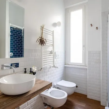 Botanical Close Vatican Apartment *