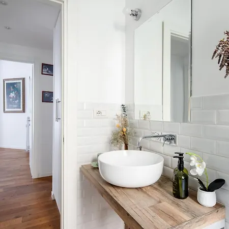 Botanical Close Vatican Apartament *